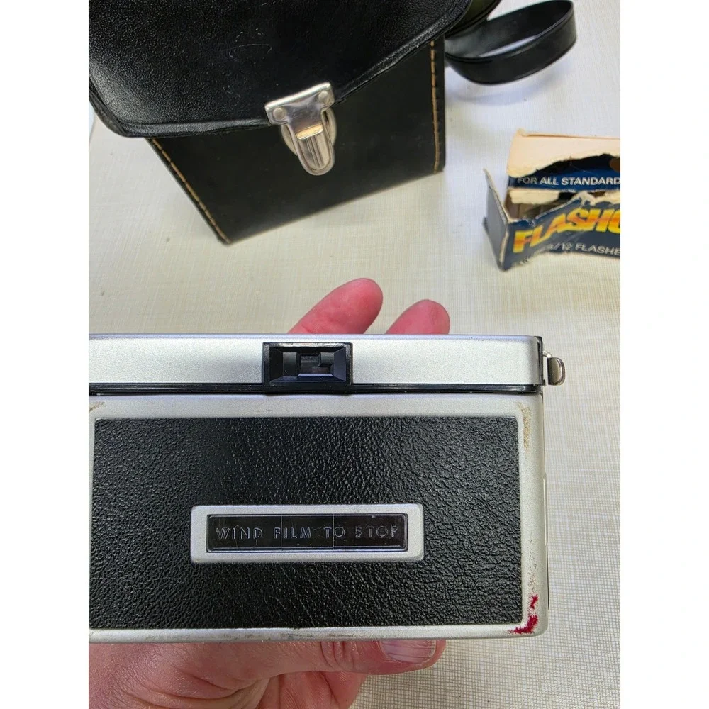 Vintage Kodak Instamatic 304 Camera with Case and Flashcubes 126 Film
